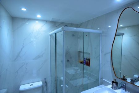 Apartamento à venda com 143m², 4 quartos e 2 vagas Apartamento à venda com 143m², 4 quartos e 2 vagasBanheiro Social