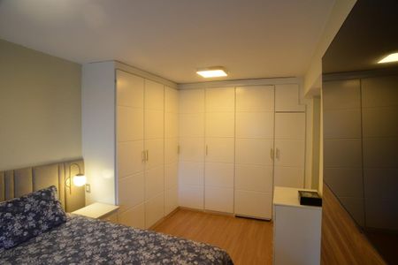 Apartamento à venda com 143m², 4 quartos e 2 vagas Apartamento à venda com 143m², 4 quartos e 2 vagasSuíte 2