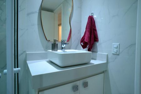 Apartamento à venda com 143m², 4 quartos e 2 vagas Apartamento à venda com 143m², 4 quartos e 2 vagasBanheiro Social