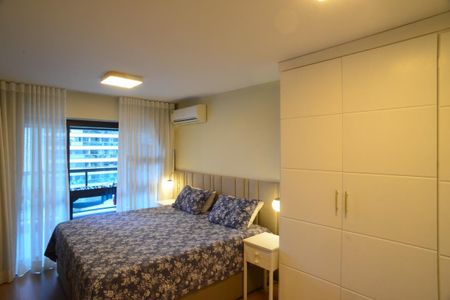 Apartamento à venda com 143m², 4 quartos e 2 vagas Apartamento à venda com 143m², 4 quartos e 2 vagasSuíte 2