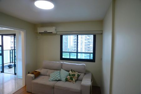 Apartamento à venda com 143m², 4 quartos e 2 vagas Apartamento à venda com 143m², 4 quartos e 2 vagasSala