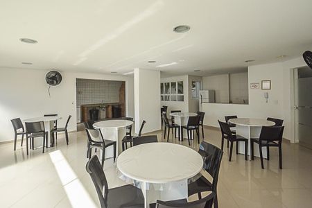 Apartamento à venda com 56m², 2 quartos e 1 vaga Apartamento à venda com 56m², 2 quartos e 1 vagaÁrea Comum