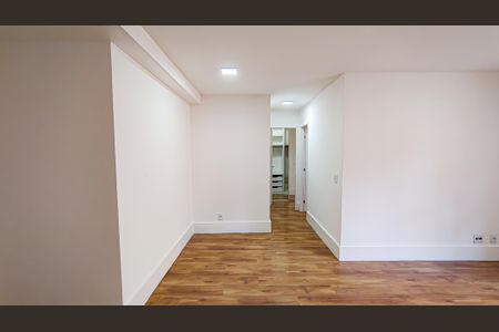 Apartamento à venda com 66m², 2 quartos e 1 vagaSala