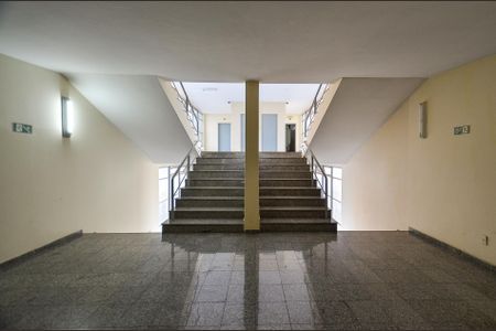 Studio à venda com 25m², 1 quarto e sem vaga Studio à venda com 25m², 1 quarto e sem vagaHall de Entrada