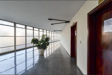 Studio à venda com 25m², 1 quarto e sem vaga Studio à venda com 25m², 1 quarto e sem vagaHall de Entrada