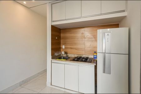 Cozinha de kitnet/studio para alugar com 1 quarto, 25m² em Santo Agostinho, Belo Horizonte