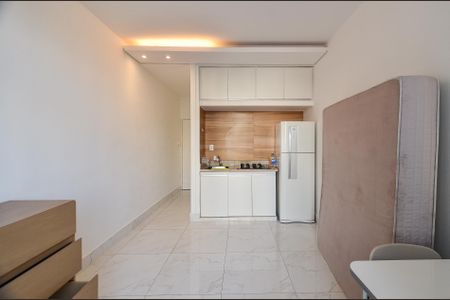 Quarto de kitnet/studio para alugar com 1 quarto, 25m² em Santo Agostinho, Belo Horizonte