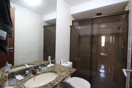 Apartamento à venda com 117m², 3 quartos e 2 vagasBanheiro Social