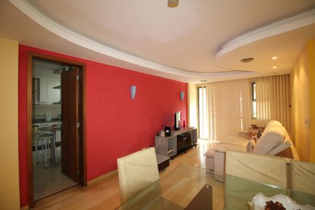 Apartamento à venda com 117m², 3 quartos e 2 vagasSala