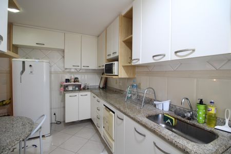 Apartamento à venda com 117m², 3 quartos e 2 vagasCozinha