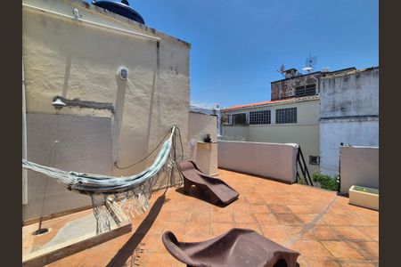 Apartamento à venda com 270m², 4 quartos e 2 vagas Apartamento à venda com 270m², 4 quartos e 2 vagasCobertura