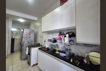 Apartamento à venda com 270m², 4 quartos e 2 vagas Apartamento à venda com 270m², 4 quartos e 2 vagasCozinha