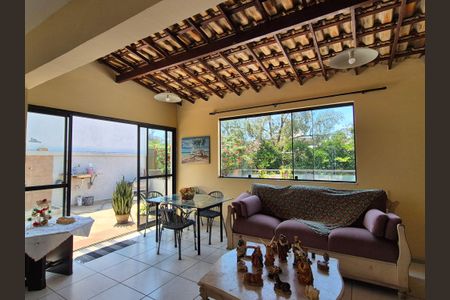 Apartamento à venda com 270m², 4 quartos e 2 vagas Apartamento à venda com 270m², 4 quartos e 2 vagasSala