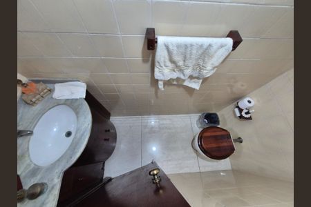 Apartamento à venda com 270m², 4 quartos e 2 vagas Apartamento à venda com 270m², 4 quartos e 2 vagasLavabo