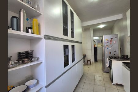 Apartamento à venda com 270m², 4 quartos e 2 vagas Apartamento à venda com 270m², 4 quartos e 2 vagasCozinha