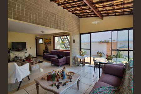 Apartamento à venda com 270m², 4 quartos e 2 vagas Apartamento à venda com 270m², 4 quartos e 2 vagasSala