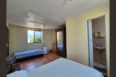 Apartamento à venda com 270m², 4 quartos e 2 vagas Apartamento à venda com 270m², 4 quartos e 2 vagasSuíte