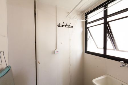 Apartamento à venda com 75m², 1 quarto e 1 vagaÁrea de Serviço