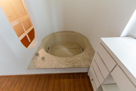 Apartamento à venda com 75m², 1 quarto e 1 vagaSuíte