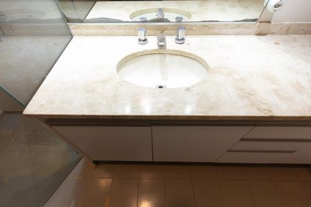 Apartamento à venda com 75m², 1 quarto e 1 vagaBanheiro da Suíte