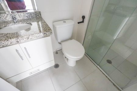 Apartamento à venda com 70m², 2 quartos e 1 vaga Apartamento à venda com 70m², 2 quartos e 1 vagaBanheiro da Suíte