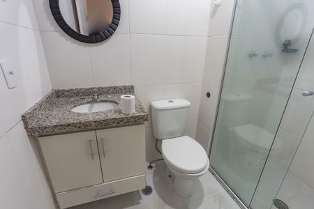 Apartamento à venda com 70m², 2 quartos e 1 vaga Apartamento à venda com 70m², 2 quartos e 1 vagaBanheiro social