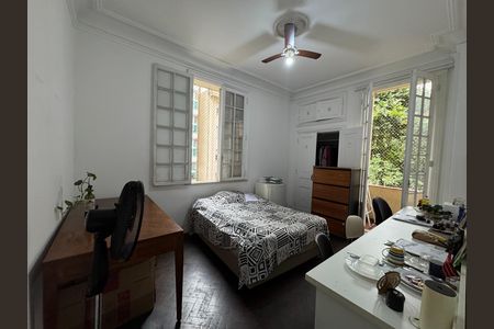 Apartamento à venda com 240m², 5 quartos e sem vaga