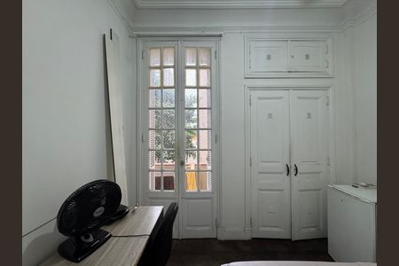 Apartamento à venda com 240m², 5 quartos e sem vaga