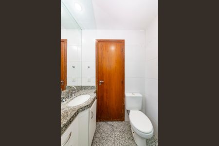 Apartamento à venda com 60m², 2 quartos e 2 vagasBanheiro da Suíte 1