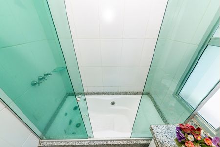 Apartamento à venda com 60m², 2 quartos e 2 vagasBanheiro da Suíte 1