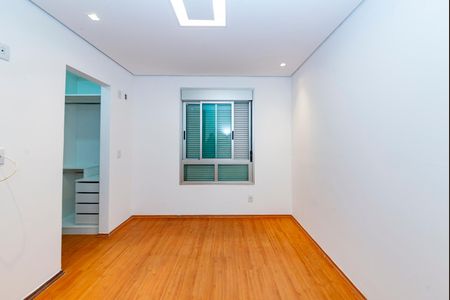 Apartamento à venda com 60m², 2 quartos e 2 vagasSuíte 1