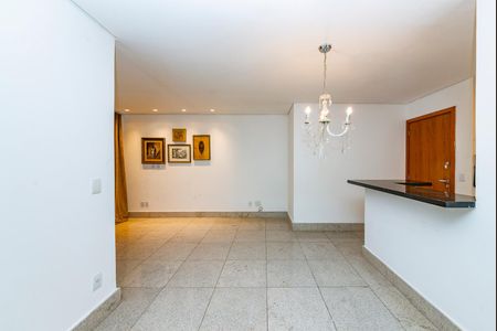 Apartamento à venda com 60m², 2 quartos e 2 vagasSala