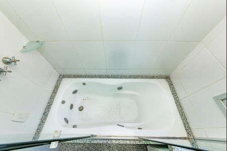 Apartamento à venda com 60m², 2 quartos e 2 vagasBanheiro da Suíte 1