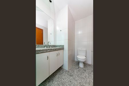 Apartamento à venda com 60m², 2 quartos e 2 vagasBanheiro da Suíte 2