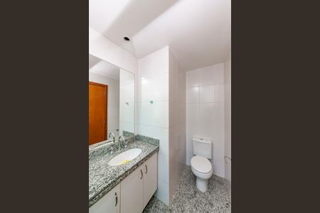 Apartamento à venda com 60m², 2 quartos e 2 vagasBanheiro da Suíte 2