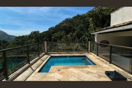 Casa de condomínio para alugar com 180m², 2 quartos e 3 vagasPiscina 