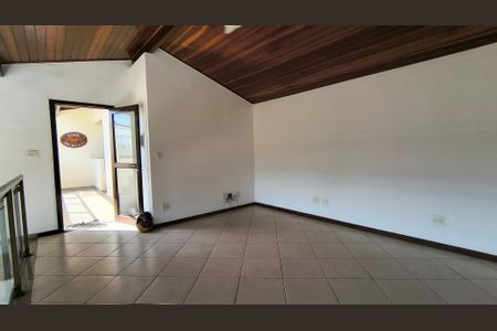 Casa de condomínio para alugar com 180m², 2 quartos e 3 vagasMezanino 