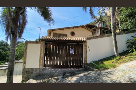 Casa de condomínio para alugar com 180m², 2 quartos e 3 vagasFachada da Casa 