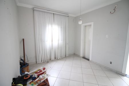 Sala de casa para alugar com 4 quartos, 180m² em Glória, Contagem