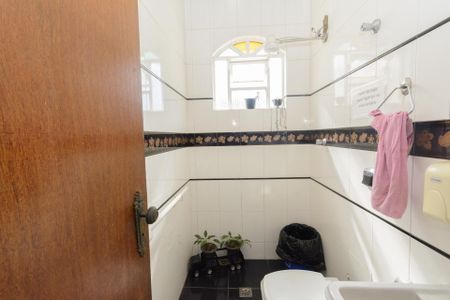 Casa para alugar com 180m², 3 quartos e 4 vagasBanheiro 2