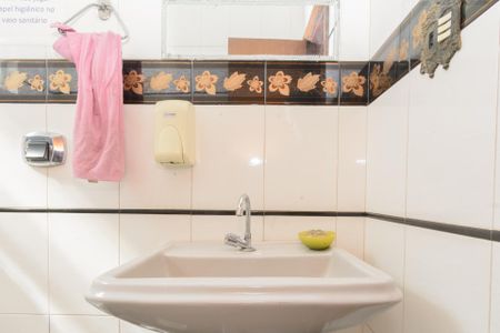 Casa para alugar com 180m², 3 quartos e 4 vagasBanheiro 2