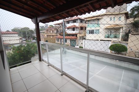 Varanda Quarto 1 de casa para alugar com 4 quartos, 180m² em Glória, Contagem