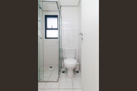 Apartamento à venda com 70m², 2 quartos e 1 vaga Apartamento à venda com 70m², 2 quartos e 1 vagaBanheiro da suíte