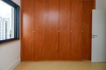 Apartamento à venda com 70m², 2 quartos e 1 vaga Apartamento à venda com 70m², 2 quartos e 1 vagaSuíte