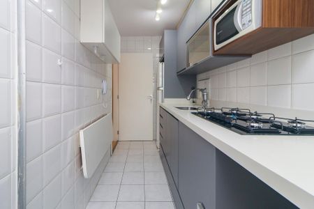 Cozinha de apartamento para alugar com 2 quartos, 70m² em Campo Belo, São Paulo