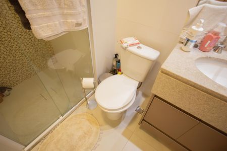 Apartamento à venda com 78m², 2 quartos e 2 vagas Apartamento à venda com 78m², 2 quartos e 2 vagasBanheiro da Suíte 1