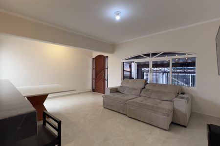 Sala de casa à venda com 5 quartos, 180m² em Cidade Brasil, Guarulhos