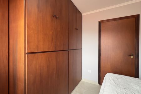 Casa à venda com 180m², 5 quartos e 2 vagas Casa à venda com 180m², 5 quartos e 2 vagasSuíte