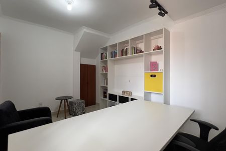 Casa à venda com 180m², 5 quartos e 2 vagas Casa à venda com 180m², 5 quartos e 2 vagasQuarto 2