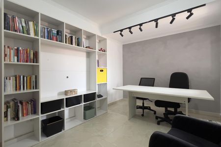 Casa à venda com 180m², 5 quartos e 2 vagas Casa à venda com 180m², 5 quartos e 2 vagasQuarto 2